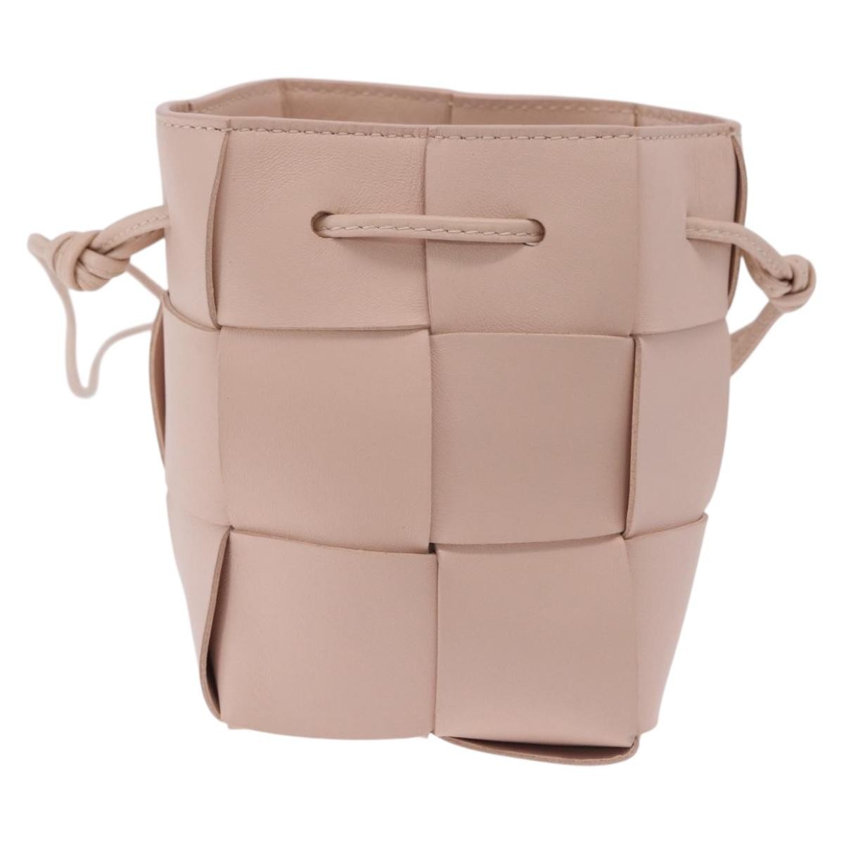 Bottega Veneta Cassette Bucket Maxi Intrecciato Leather With Beaded Details Pink Leather Handbag (Pre-Owned)