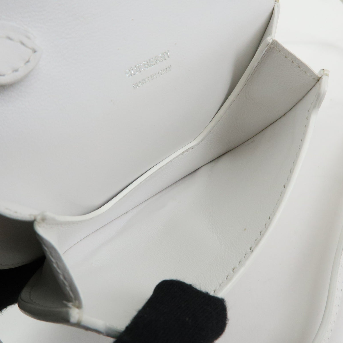 Burberry Olympia Flap Leather White Leather Handbag (Pre-Owned)
