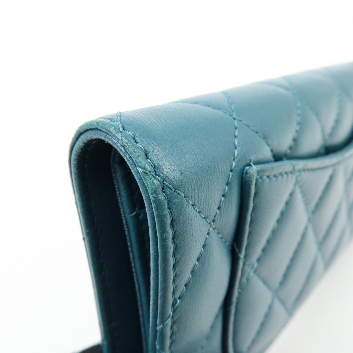Chanel Bi-Fold Quilted Patent Blue Leather Wallets Accessory (Pre-Owned)