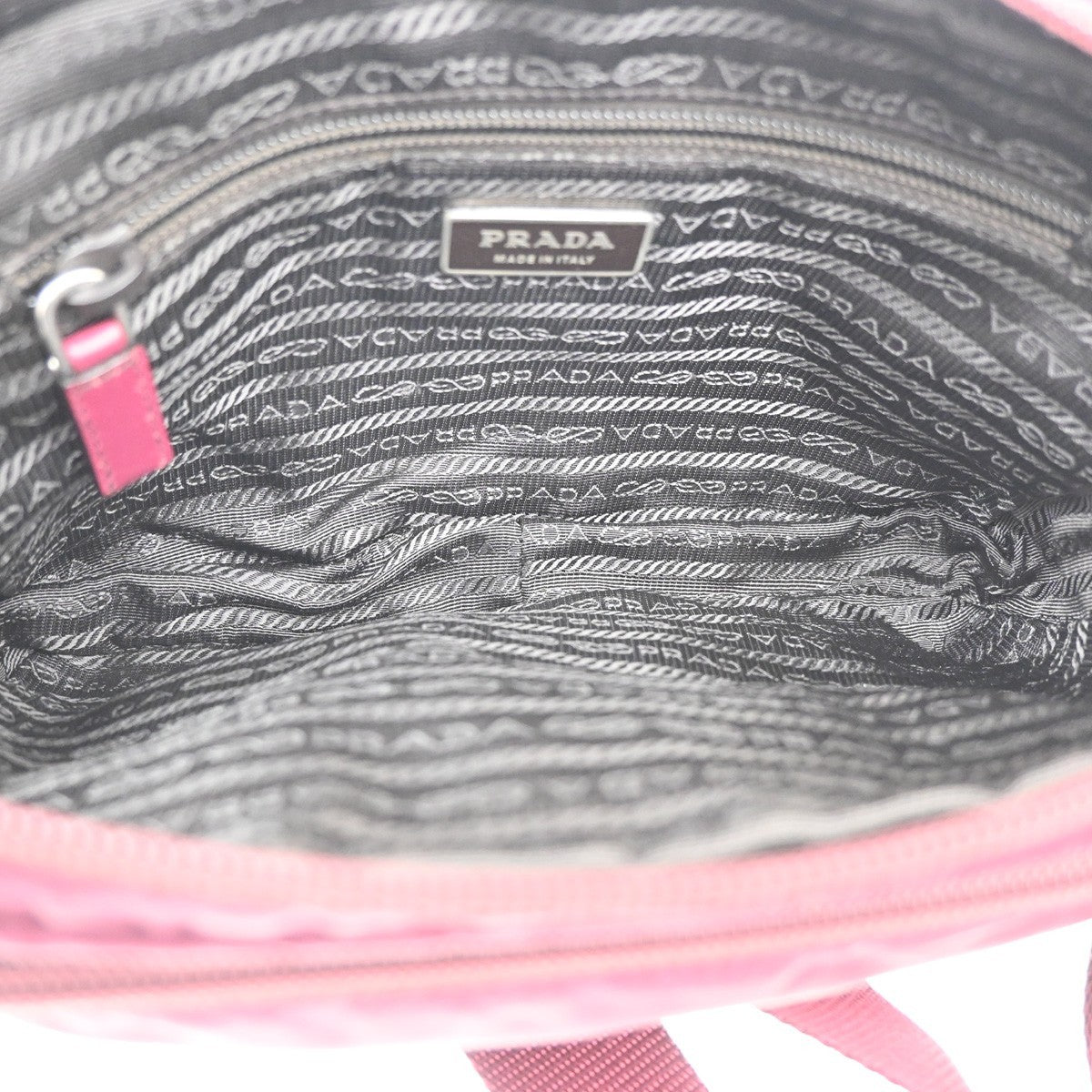 Prada Messenger Printed Tessuto Red Nylon Crossbody Bag Bag (Pre-Owned)
