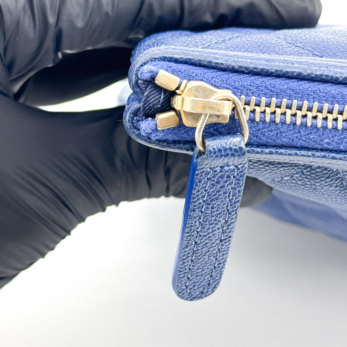 Chanel Boy O Case Clutch Quilted Caviar Blue Leather Clutche & Pouche Bag (Pre-Owned)