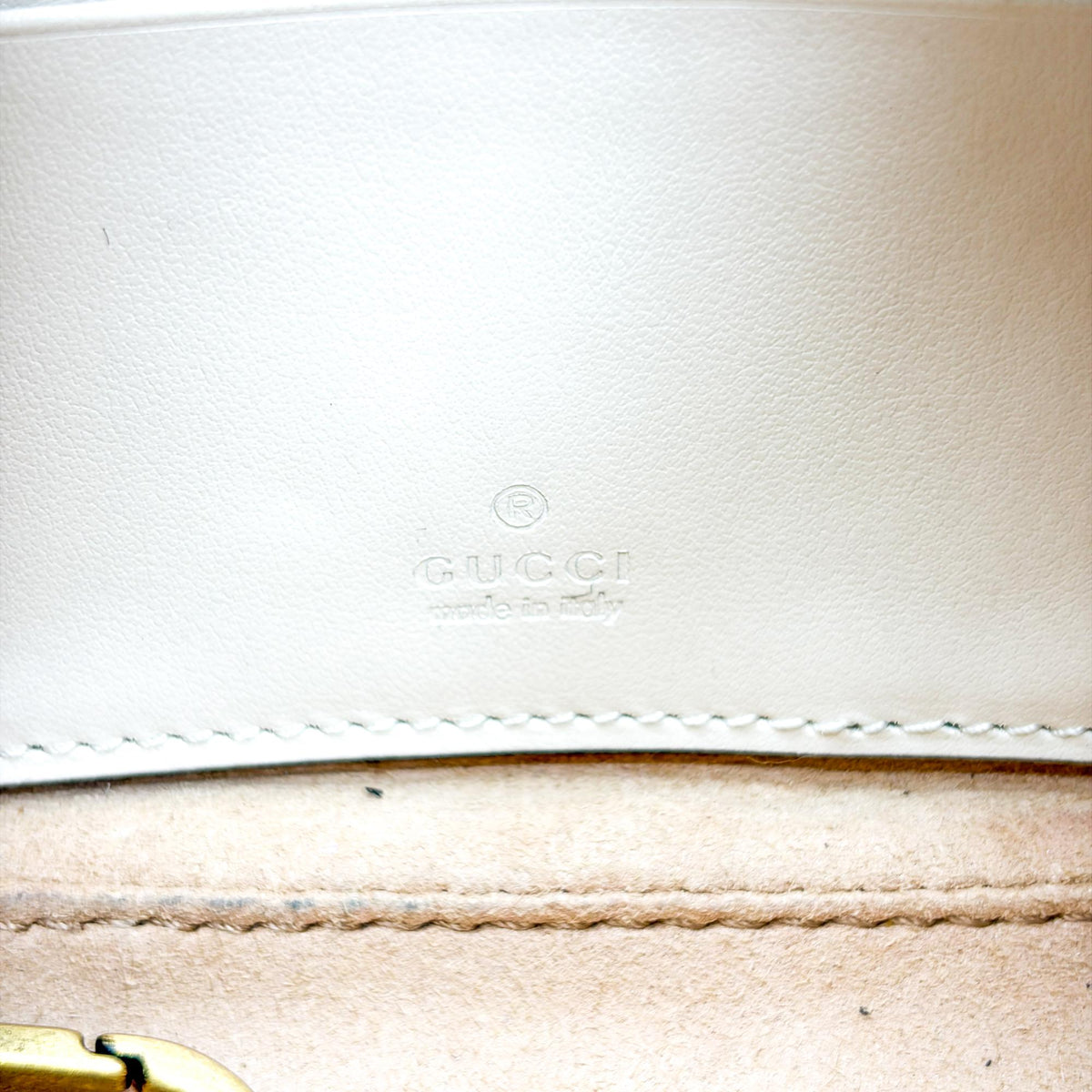 Gucci Gg Marmont Half Moon Hobo Matelasse Leather White Leather Shoulder Bag Bag (Pre-Owned)