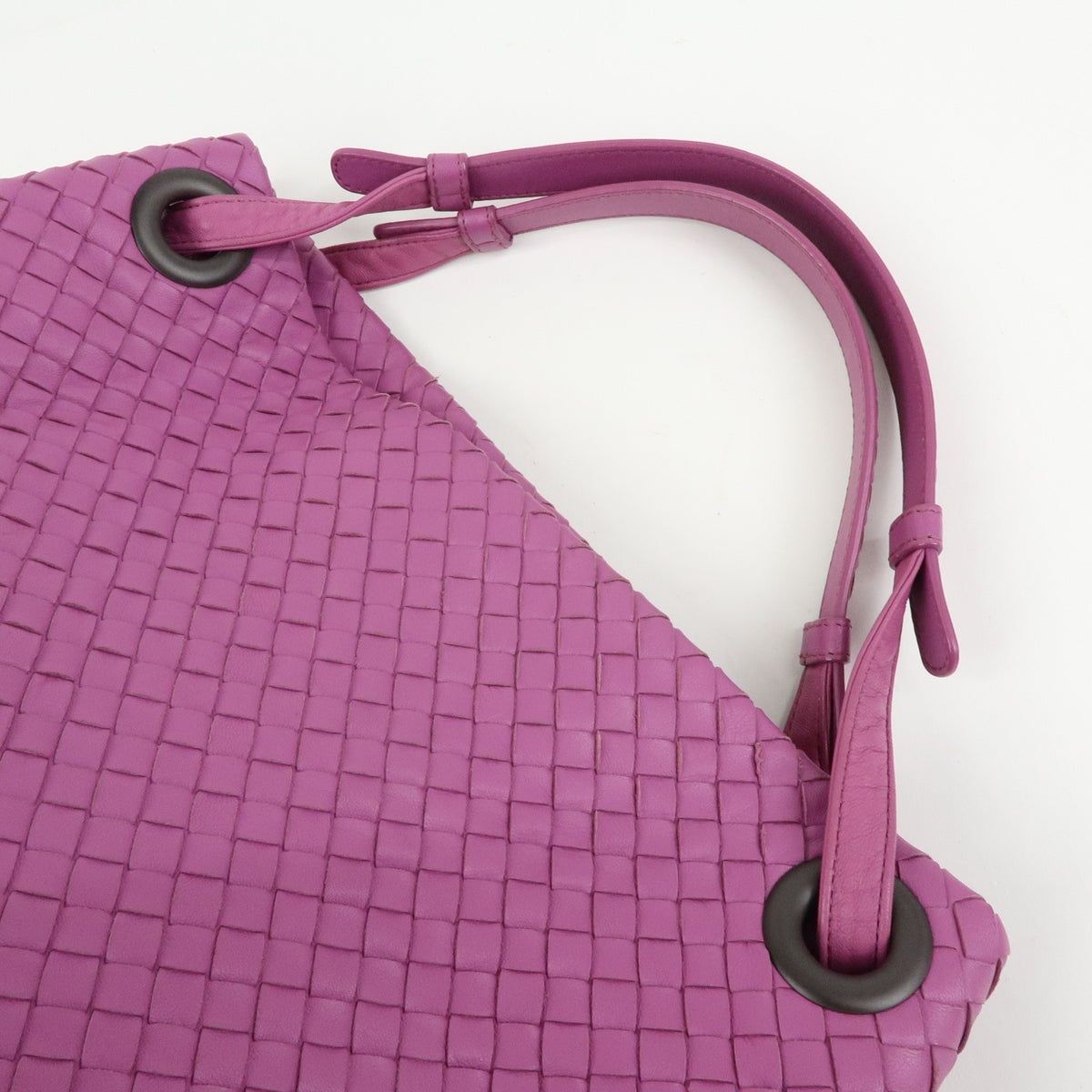 Bottega Veneta Garda Intrecciato Nappa Purple Leather Handbag (Pre-Owned)