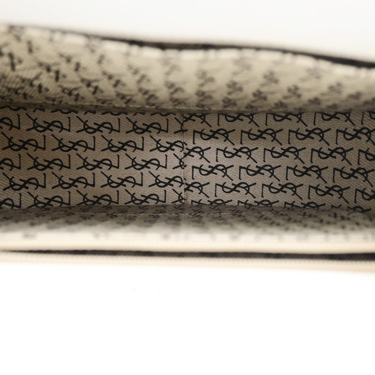 Saint Laurent Vintage Shoulder Bag Leather White Leather Shoulder Bag Bag (Pre-Owned)