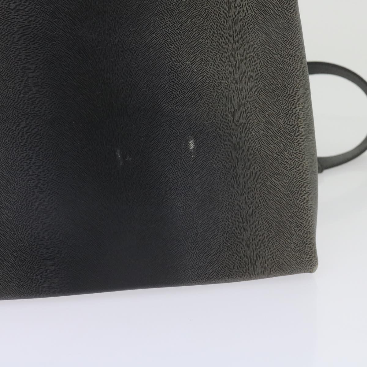 Salvatore Ferragamo Gancini Leather Gray Leather Handbag (Pre-Owned)