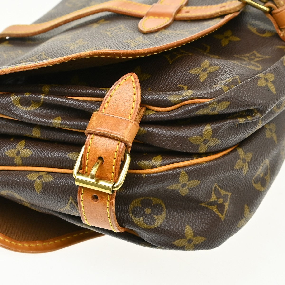 Louis Vuitton Saumur Monogram Brown Canvas Shoulder Bag Bag (Pre-Owned)