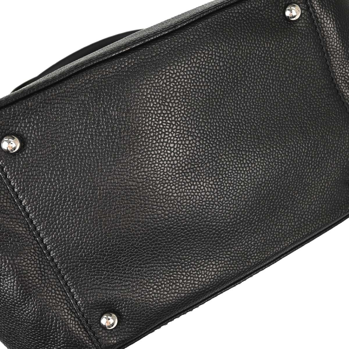 Chanel Mademoiselle Lock Quilted Caviar Black Leather Shoulder Bag Bag (Pre-Owned)