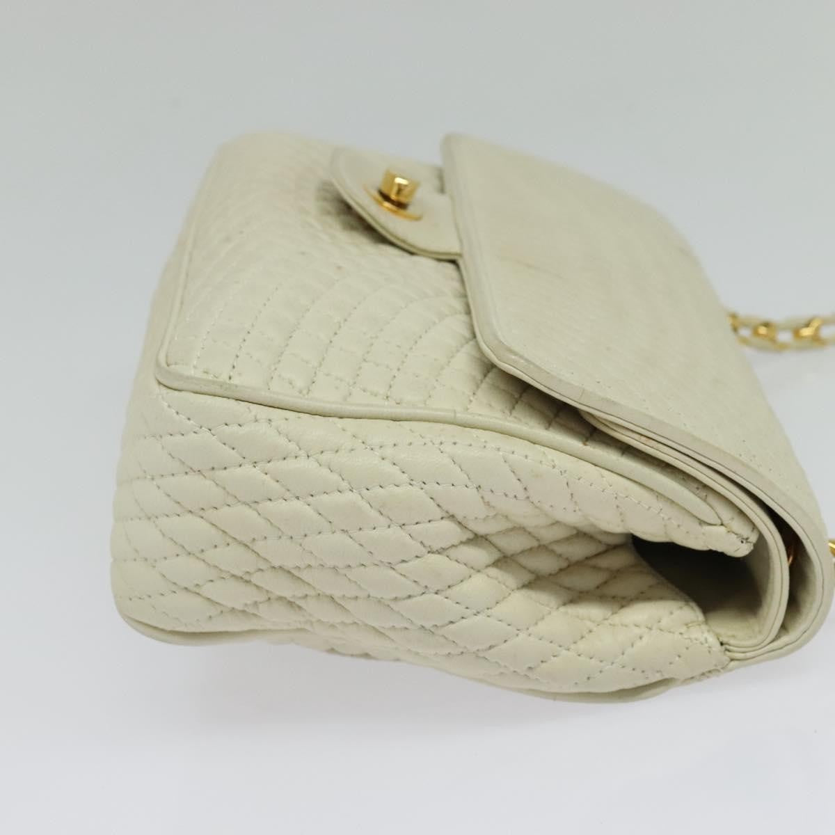 Bally Vintage Chain Quilted Leather White Leather Shoulder Bag Bag (Pre-Owned)