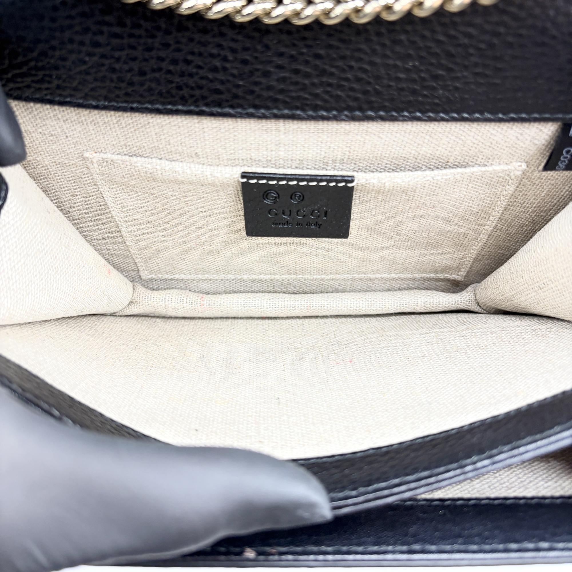 Gucci Interlocking Leather Black Leather Shoulder Bag Bag (Pre-Owned)