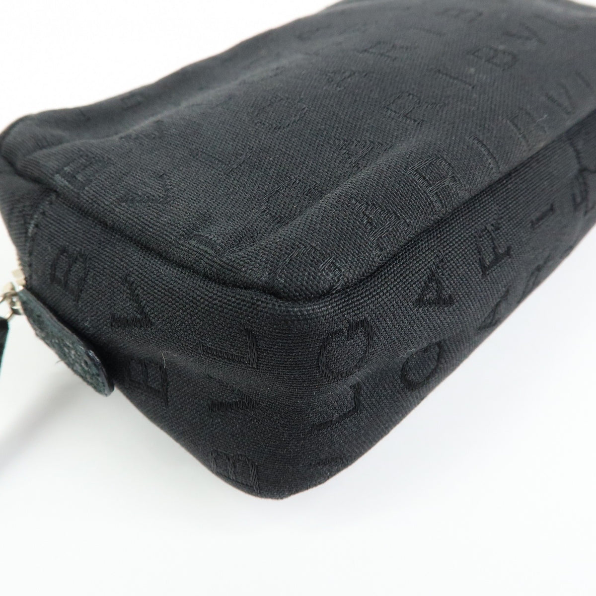Bvlgari Pouch Canvas Black Canvas Clutche & Pouche Bag (Pre-Owned)