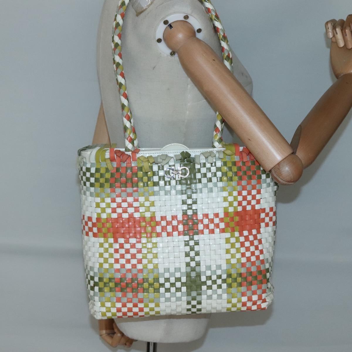 Salvatore Ferragamo Gancini Leather Green Leather Shoulder Bag Bag (Pre-Owned)