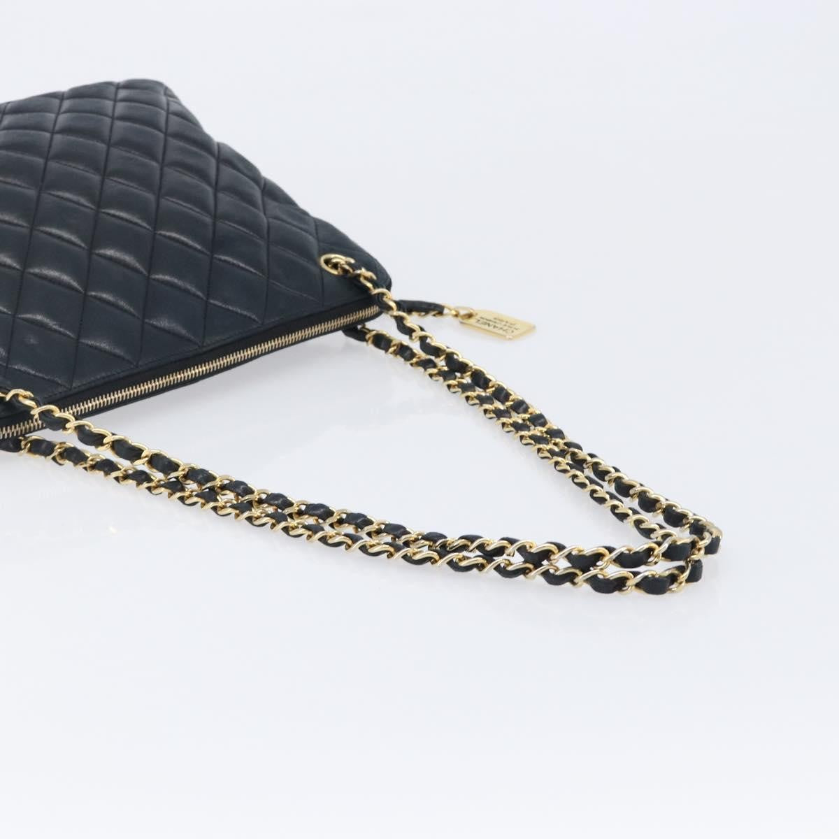 Chanel Shoulder Quilted Leather Black Leather Shoulder Bag Bag (Pre-Owned)