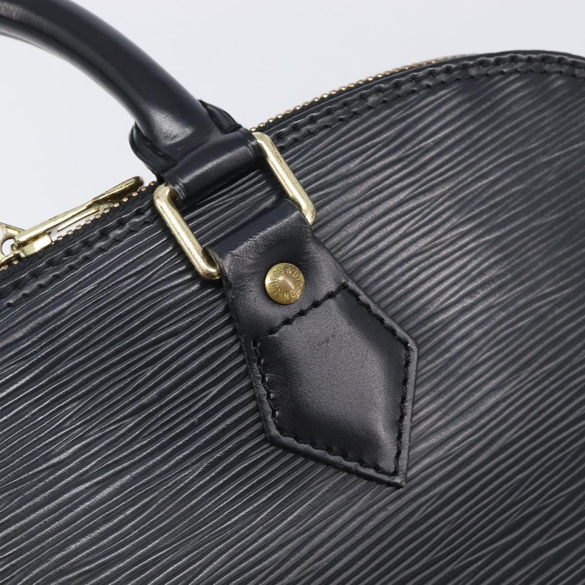 Louis Vuitton Vintage Alma Epi Leather Black Leather Handbag (Pre-Owned)