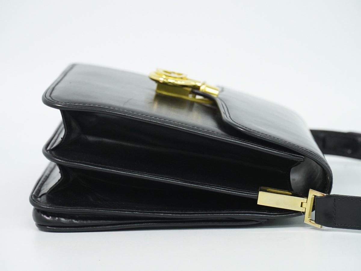 Gucci Shoulder Leather Black Leather Shoulder Bag Bag (Pre-Owned)