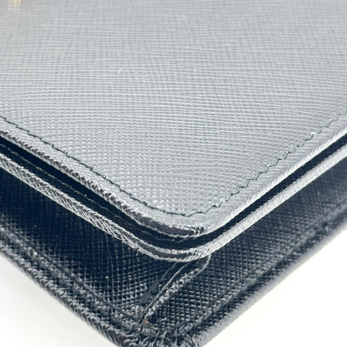 Prada Flap Card Case On Chain Saffiano Leather Black Leather Card Holders Accessory (Pre-Owned)