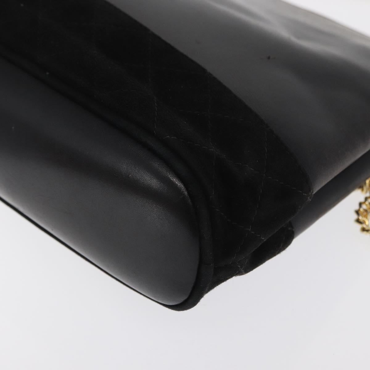 Salvatore Ferragamo Vintage Leather Black Leather Shoulder Bag Bag (Pre-Owned)