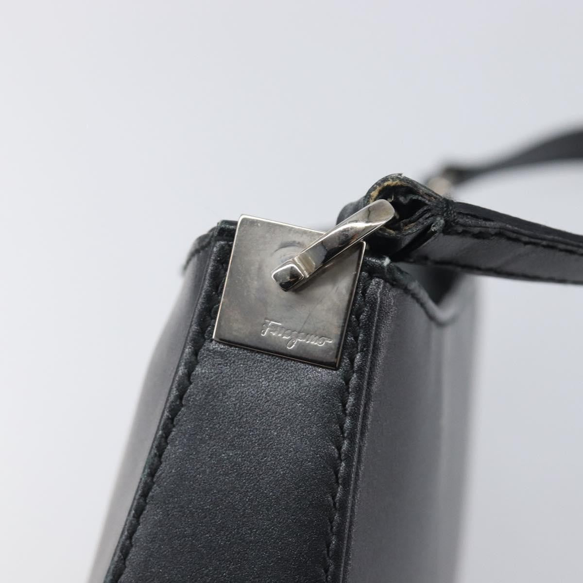 Salvatore Ferragamo Gancini Leather Black Leather Shoulder Bag Bag (Pre-Owned)