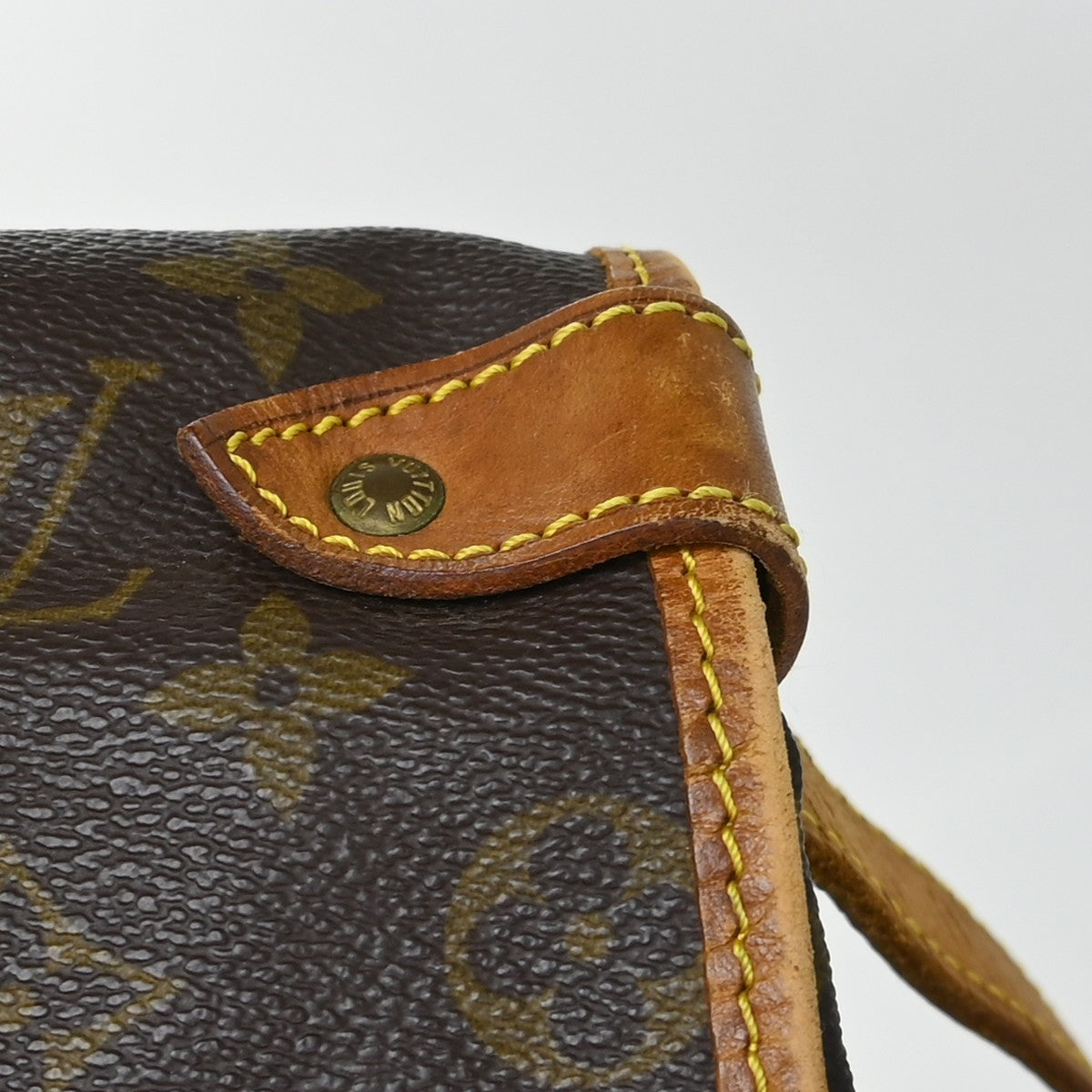 Louis Vuitton Saumur Monogram Canvas Brown Canvas Shoulder Bag Bag (Pre-Owned)