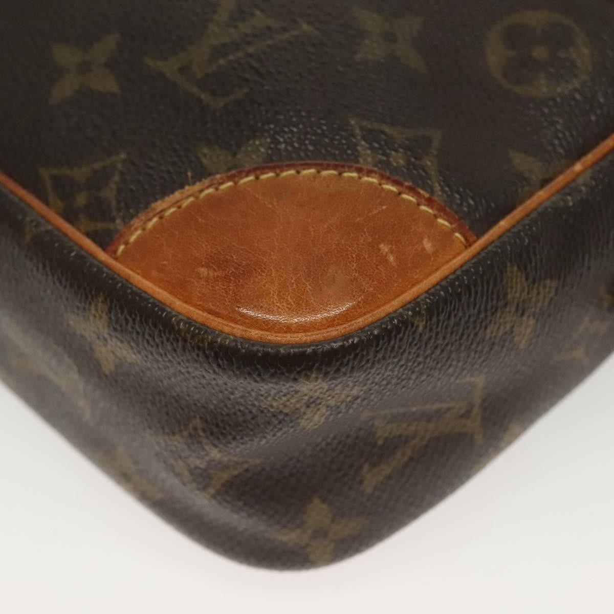 Louis Vuitton Compiegne Canvas Brown Canvas Clutche & Pouche Bag (Pre-Owned)