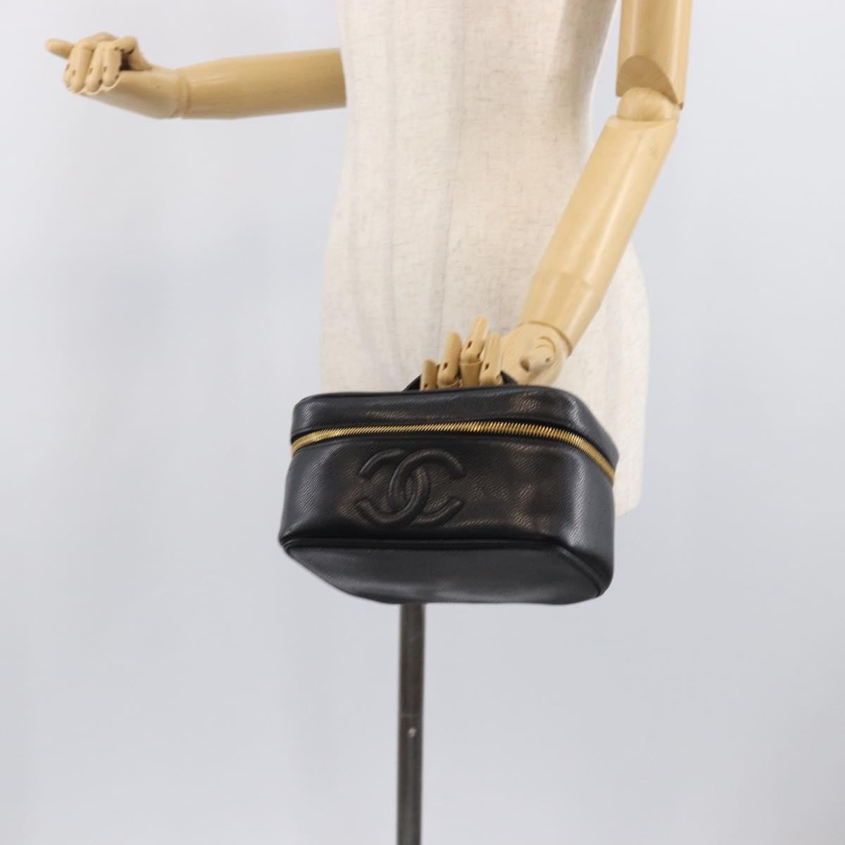 Chanel Vintage Timeless Cosmetic Case Caviar Black Leather Clutche & Pouche Bag (Pre-Owned)