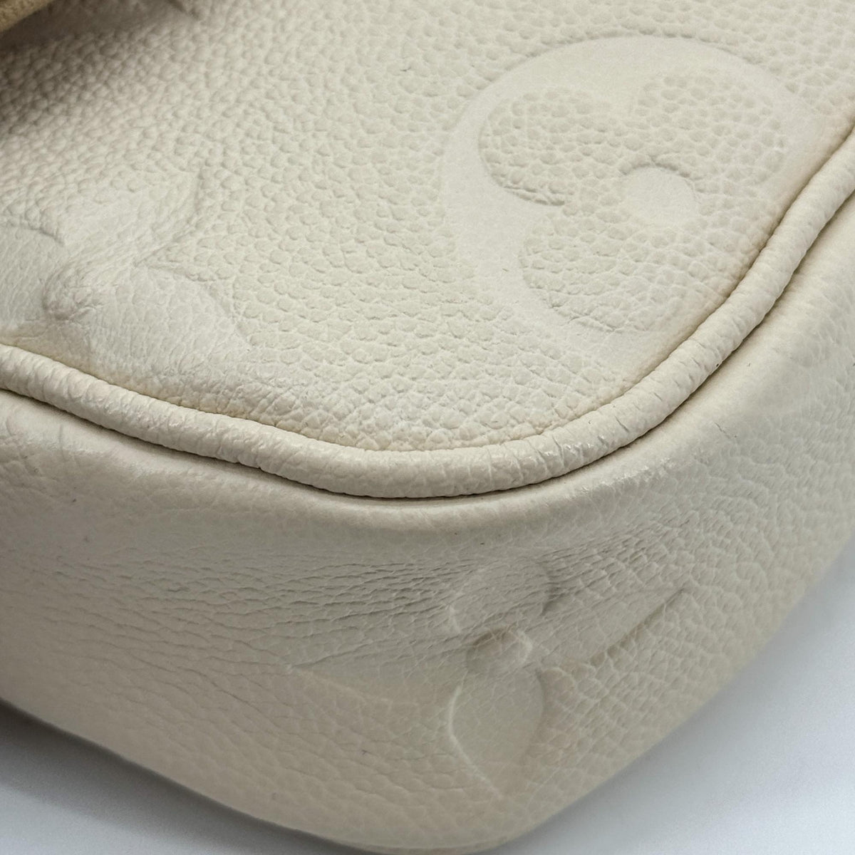 Louis Vuitton Ivy Wallet On Chain Monogram Empreinte Giant Beige Leather Crossbody Bag Bag (Pre-Owned)