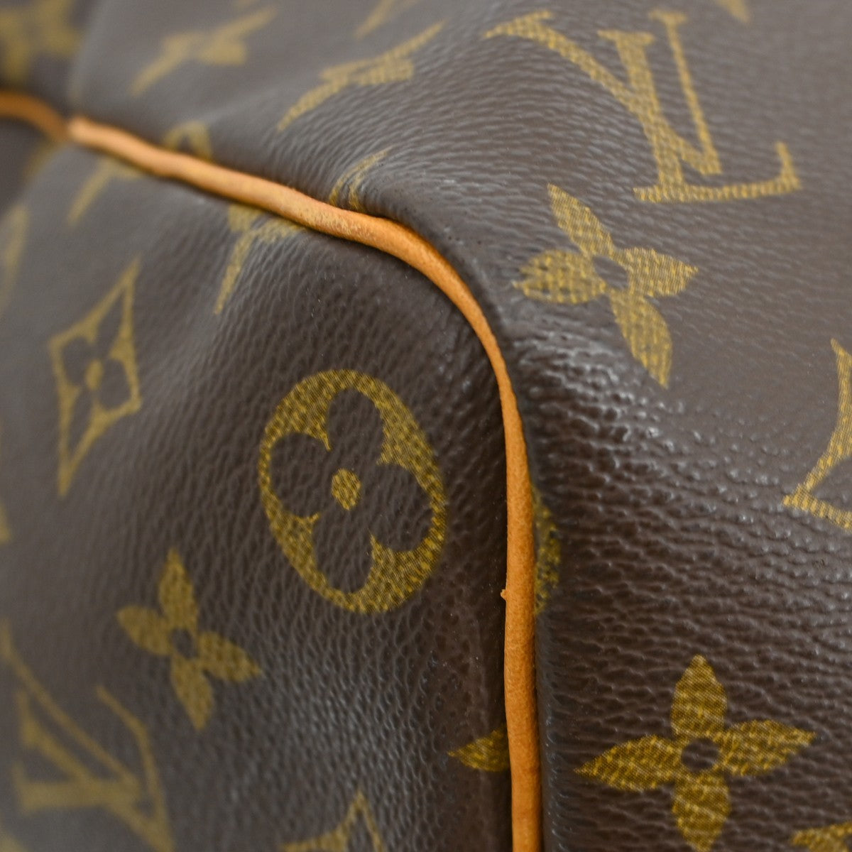 Louis Vuitton Keepall Monogram Canvas Brown Canvas Travel Bag Bag (Pre-Owned)