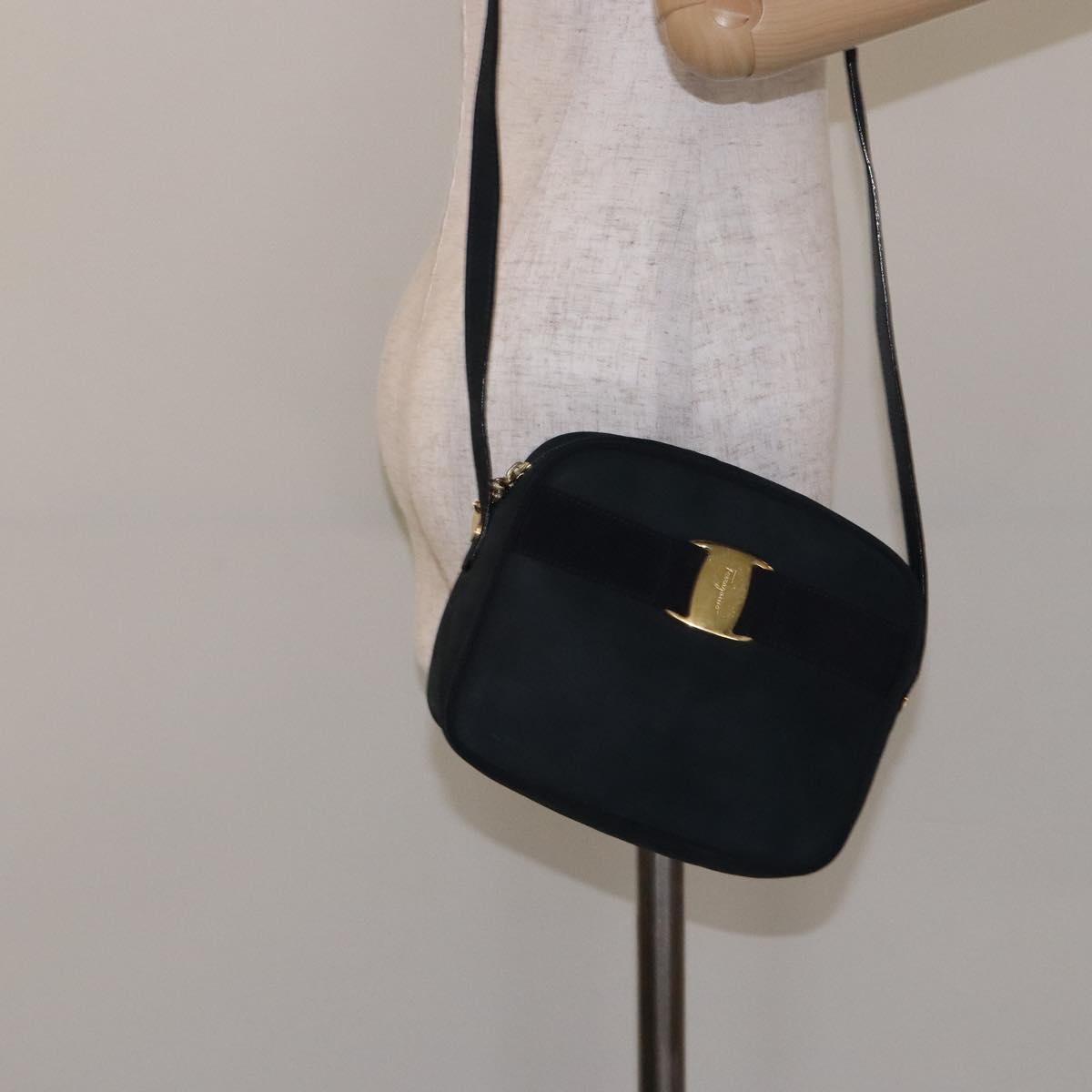 Salvatore Ferragamo Vala Suede Navy Suede Shoulder Bag Bag (Pre-Owned)