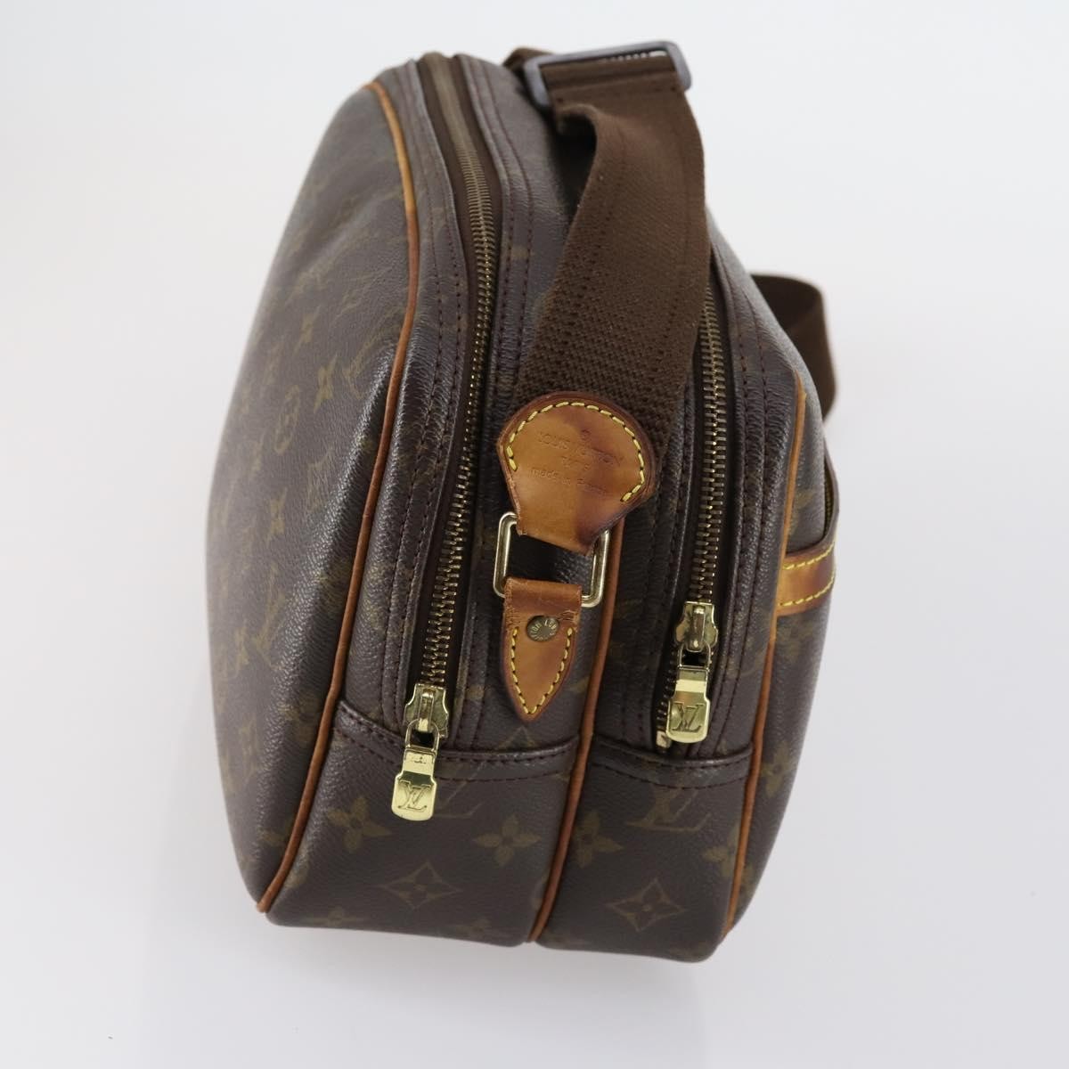 Louis Vuitton Reporter Monogram Canvas Brown Canvas Shoulder Bag Bag (Pre-Owned)