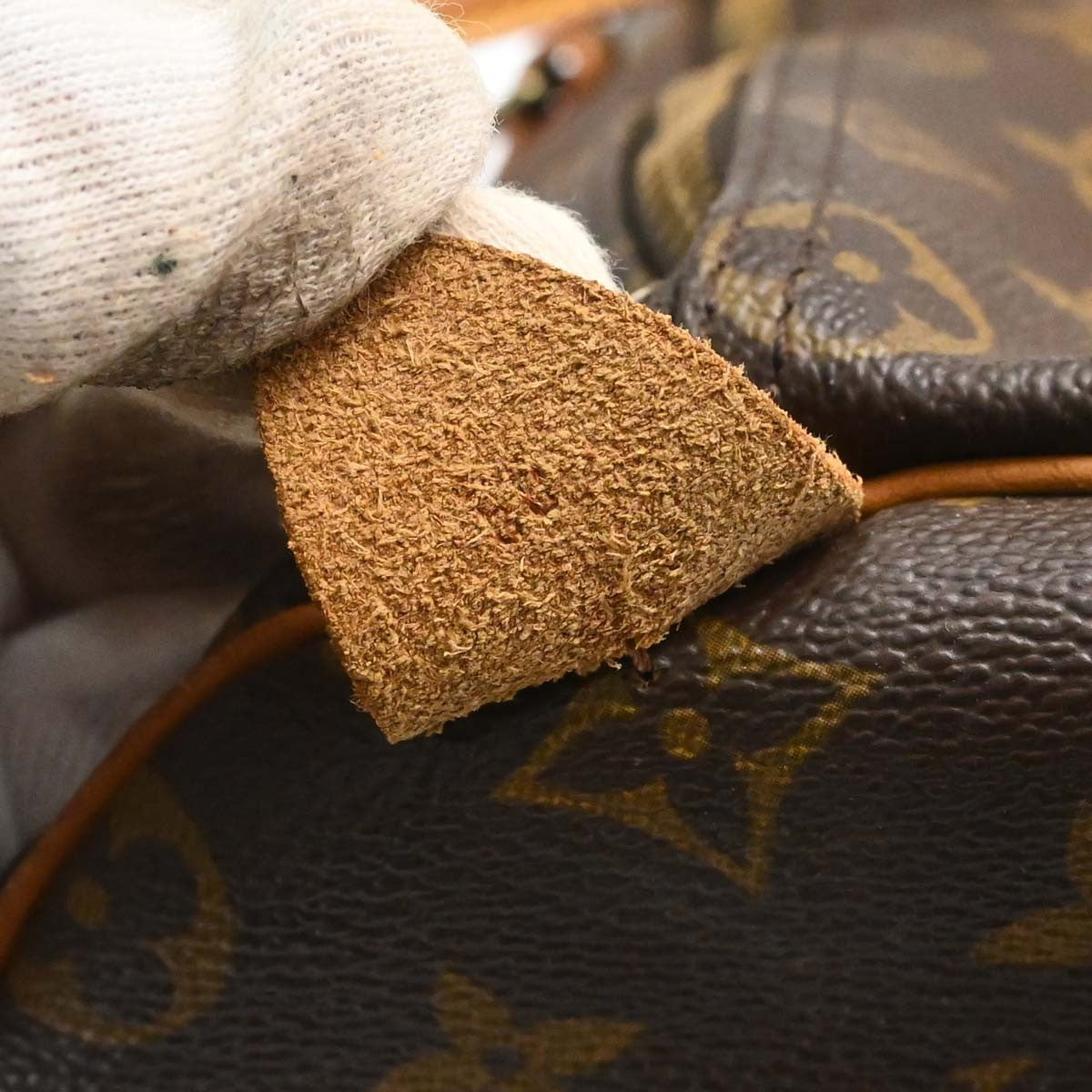 Louis Vuitton Keepall Canvas Brown Canvas Travel Bag Bag (Pre-Owned)