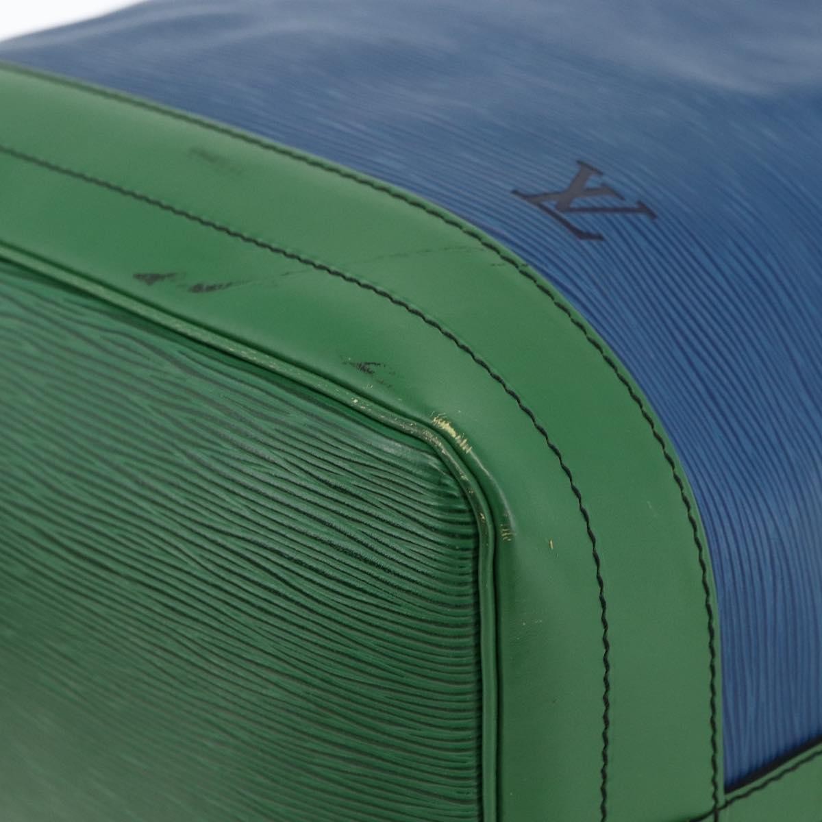 Louis Vuitton Bicolor Noe Epi Leather Blue Leather Shoulder Bag Bag (Pre-Owned)
