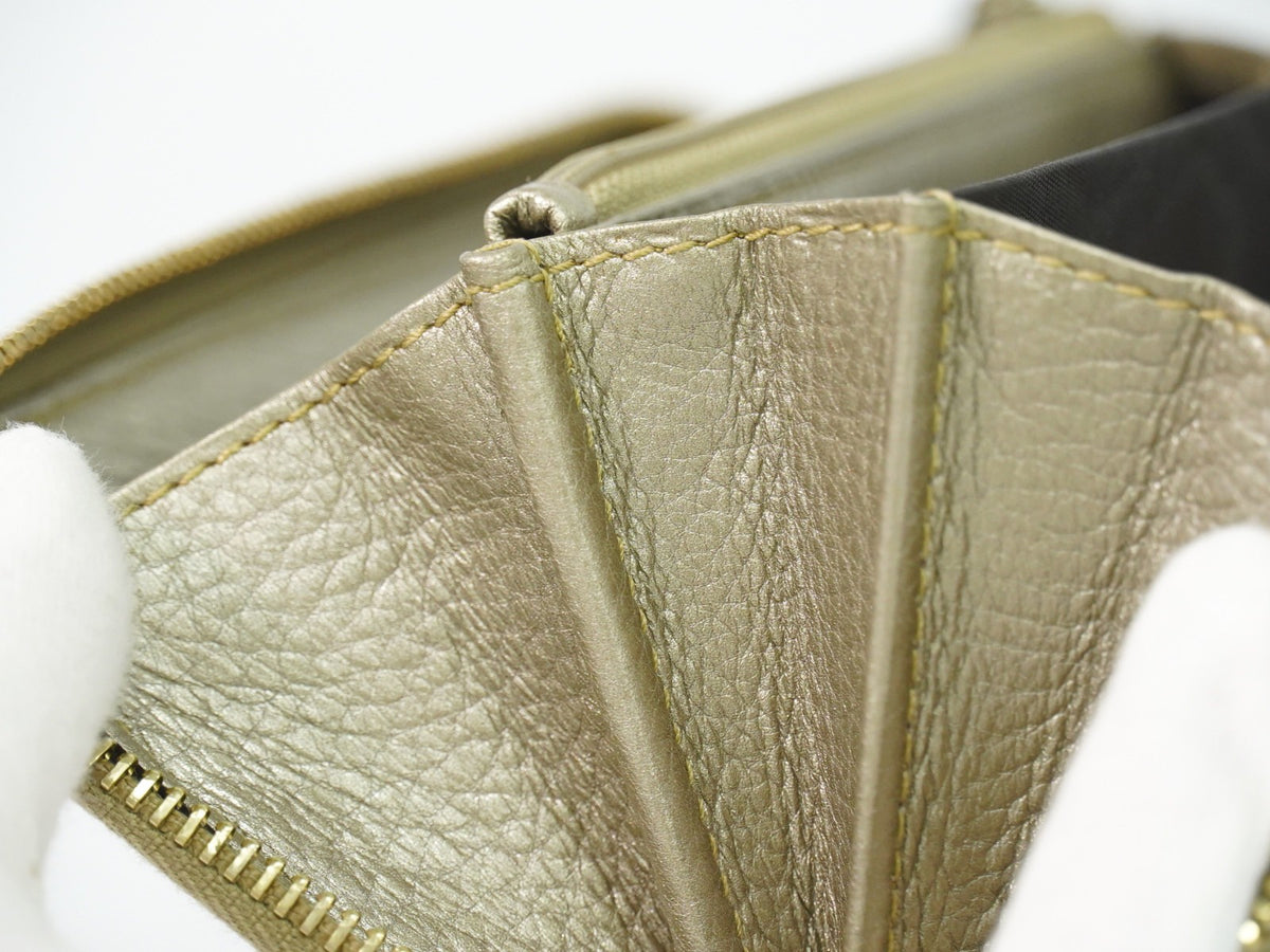 Gucci Bamboo Tassel Zip Leather Gold Leather Wallets Accessory (Pre-Owned)