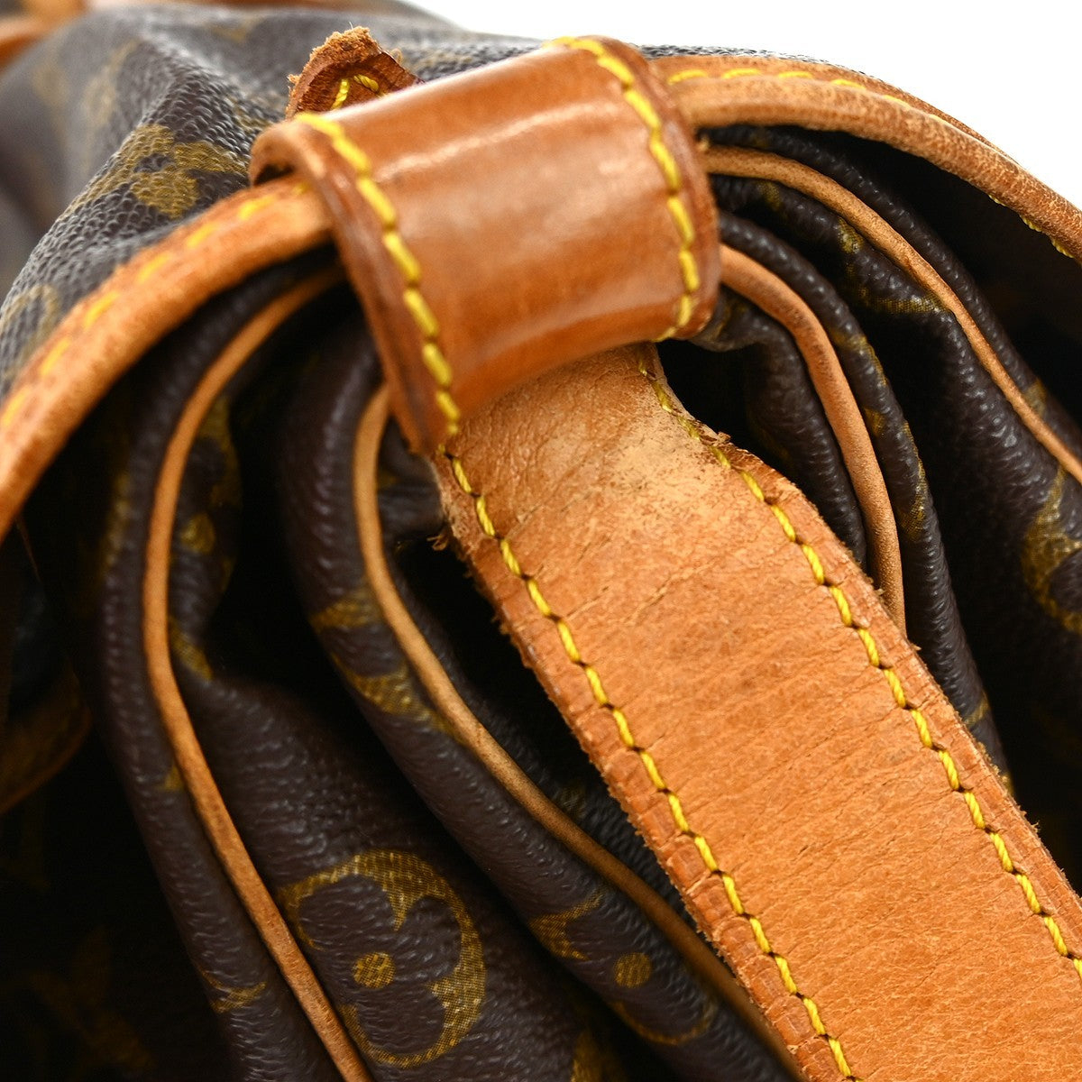 Louis Vuitton Saumur Monogram Brown Canvas Shoulder Bag Bag (Pre-Owned)