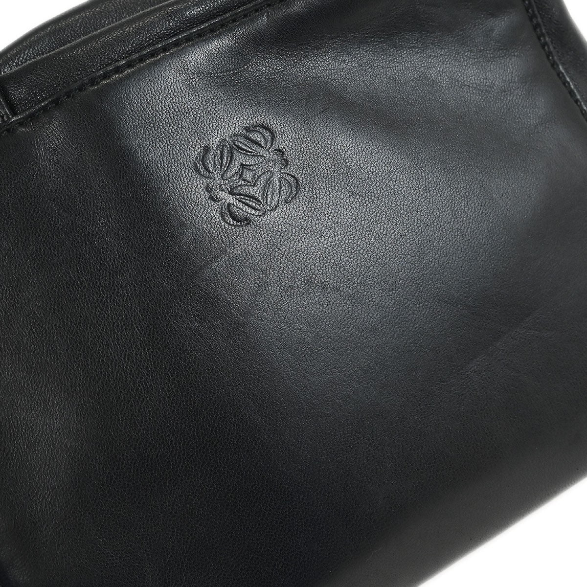 Loewe Anagram Leather Black Leather Handbag (Pre-Owned)