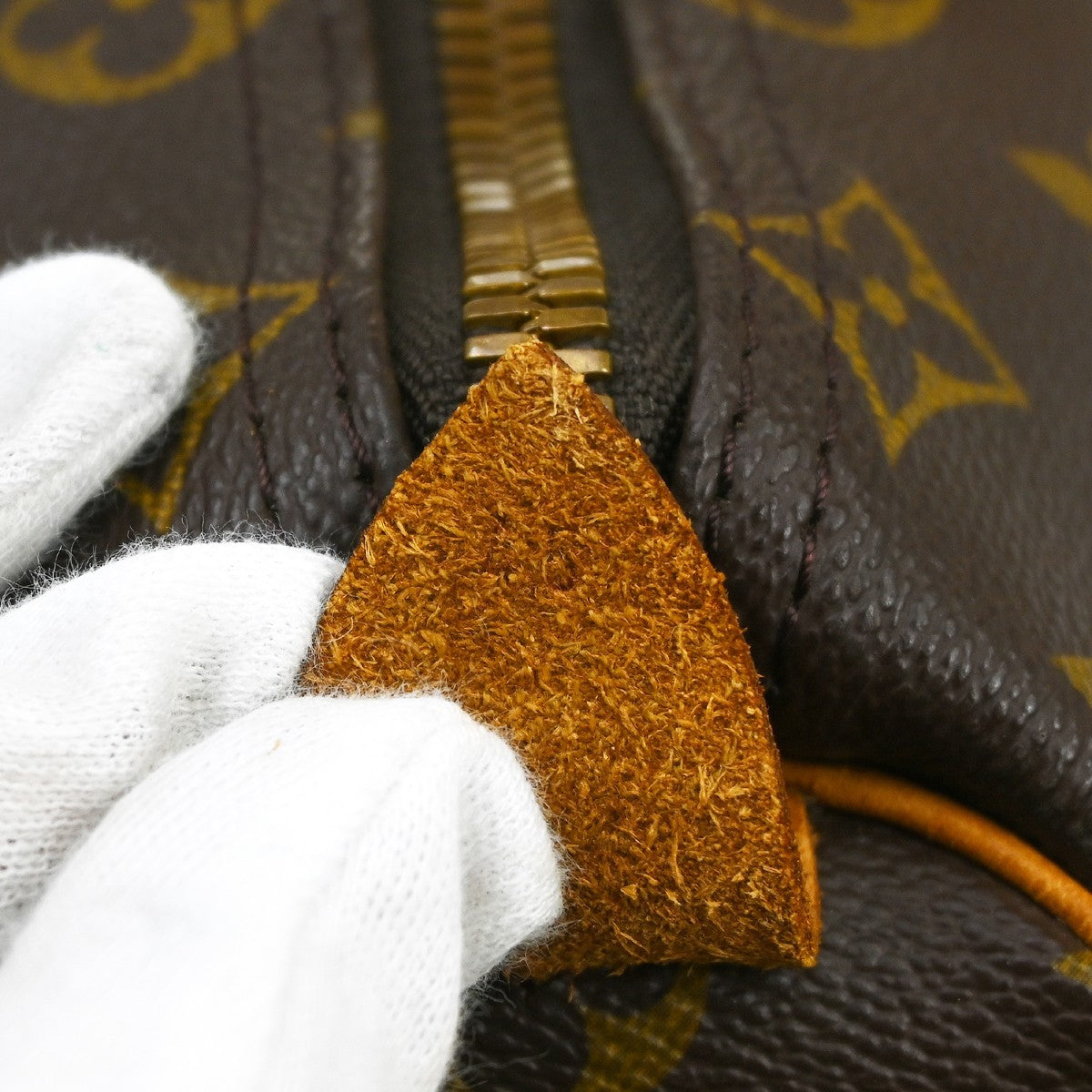 Louis Vuitton Keepall Monogram Canvas Brown Canvas Travel Bag Bag (Pre-Owned)