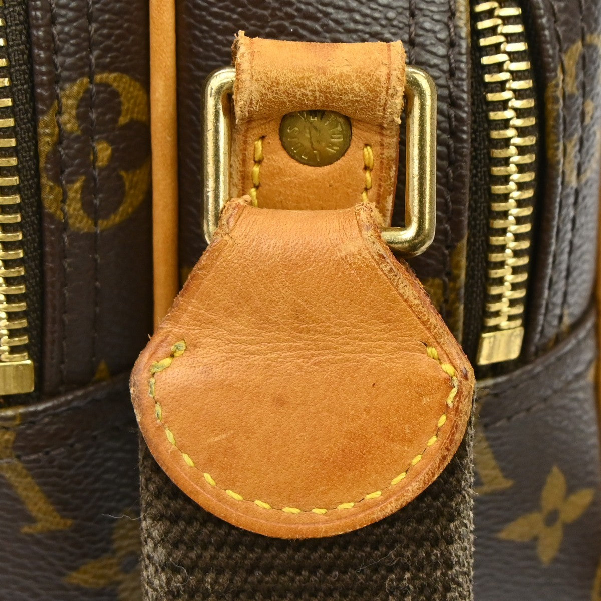 Louis Vuitton Reporter Monogram Brown Canvas Shoulder Bag Bag (Pre-Owned)