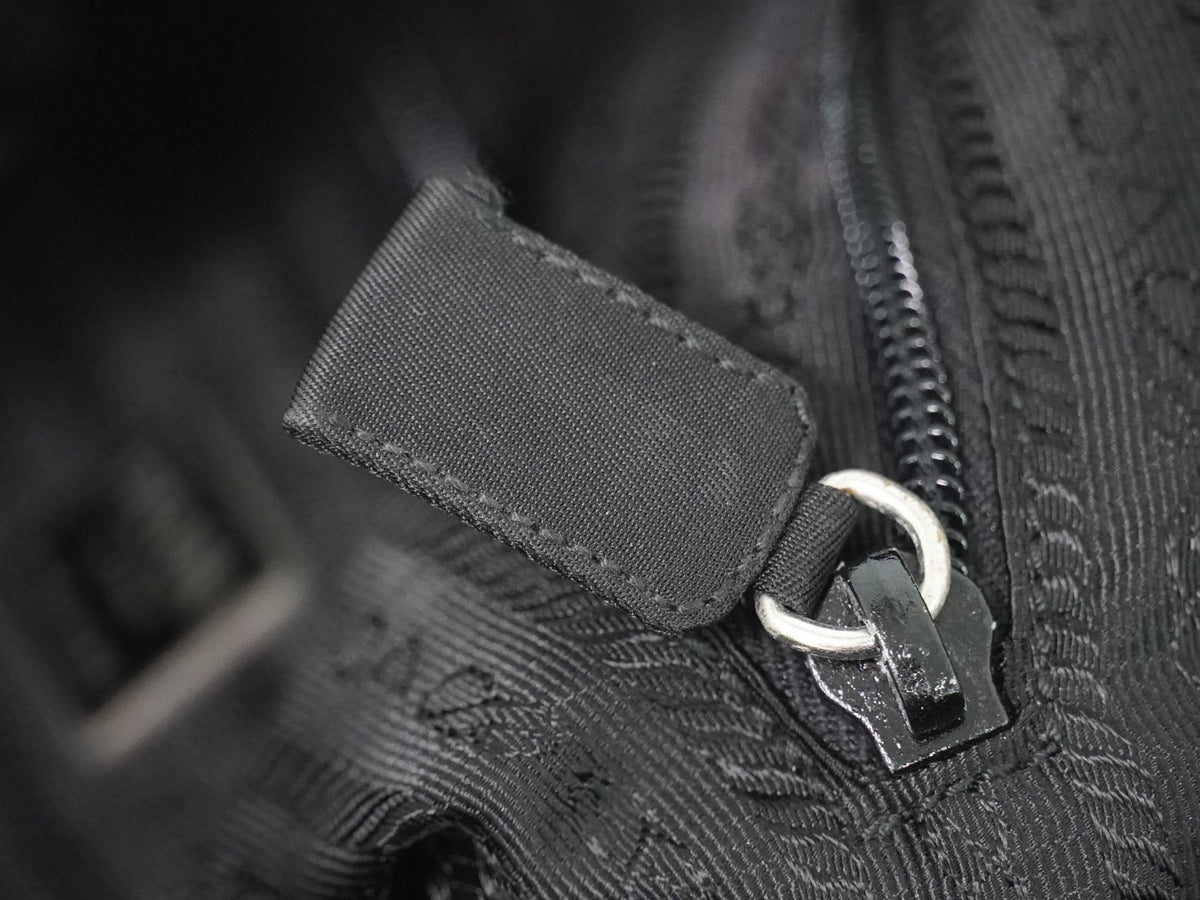 Prada Zip Tote Tessuto Black Nylon Tote Bag Bag (Pre-Owned)