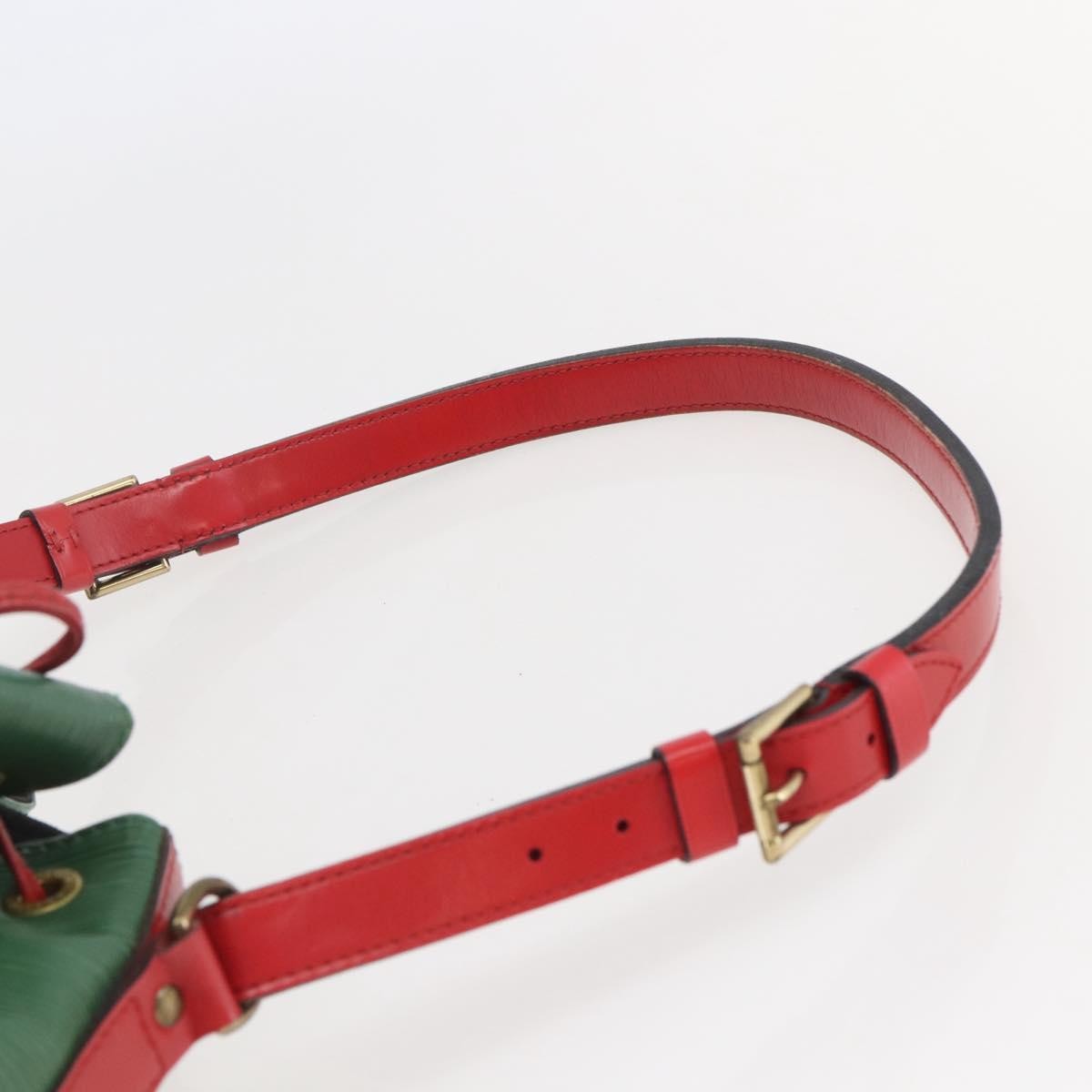 Louis Vuitton Bicolor Petit Noe Epi Leather Green Leather Bag (Pre-Owned)