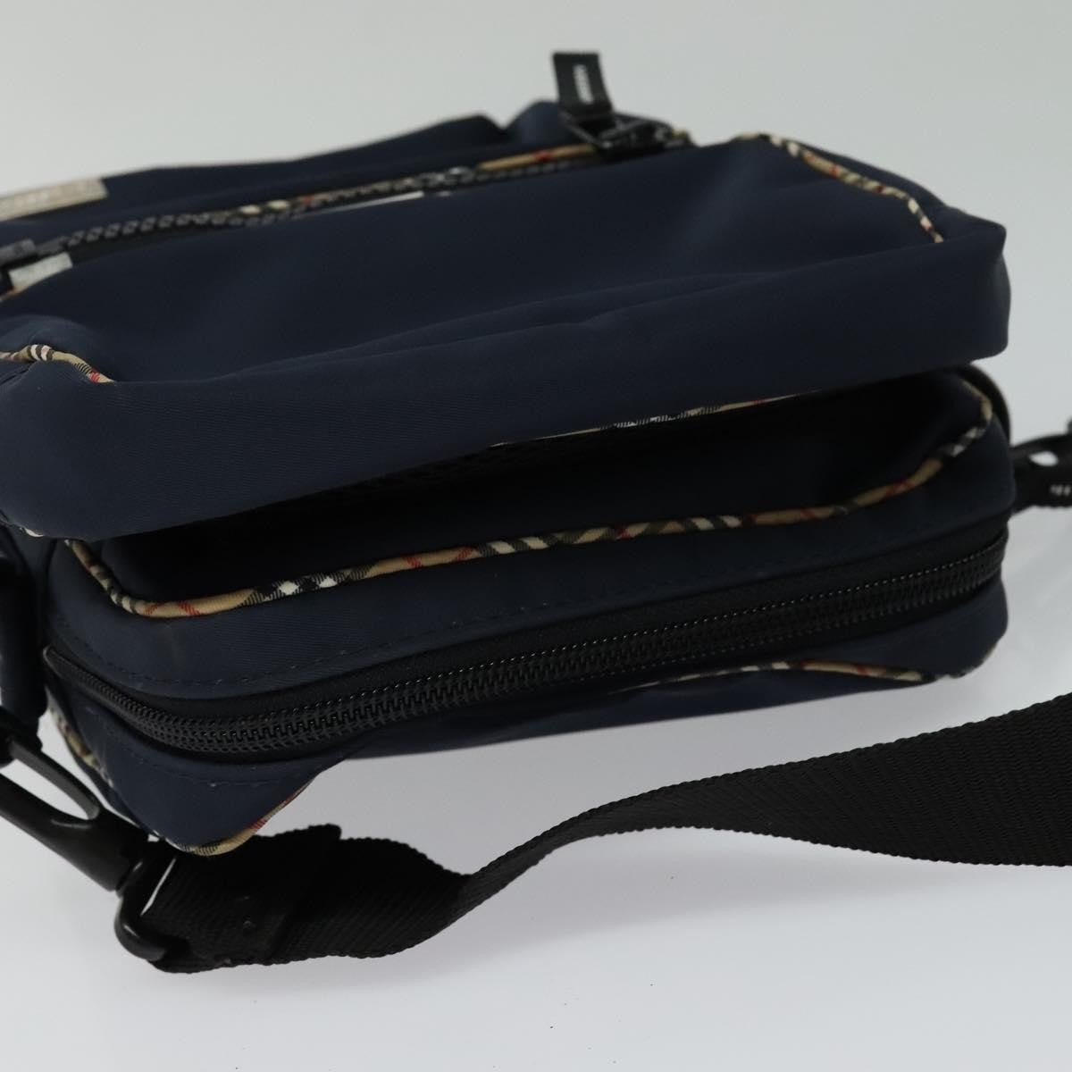 Burberry Vintage Nylon Navy Nylon Shoulder Bag Bag (Pre-Owned)