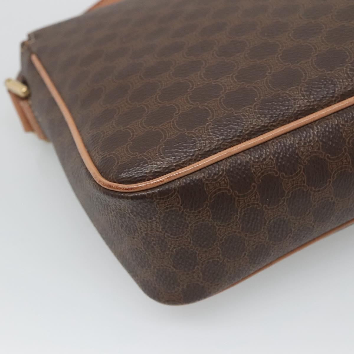 Celine Vintage Macadam Circle Logo Canvas And Leather Brown Canvas Shoulder Bag Bag (Pre-Owned)