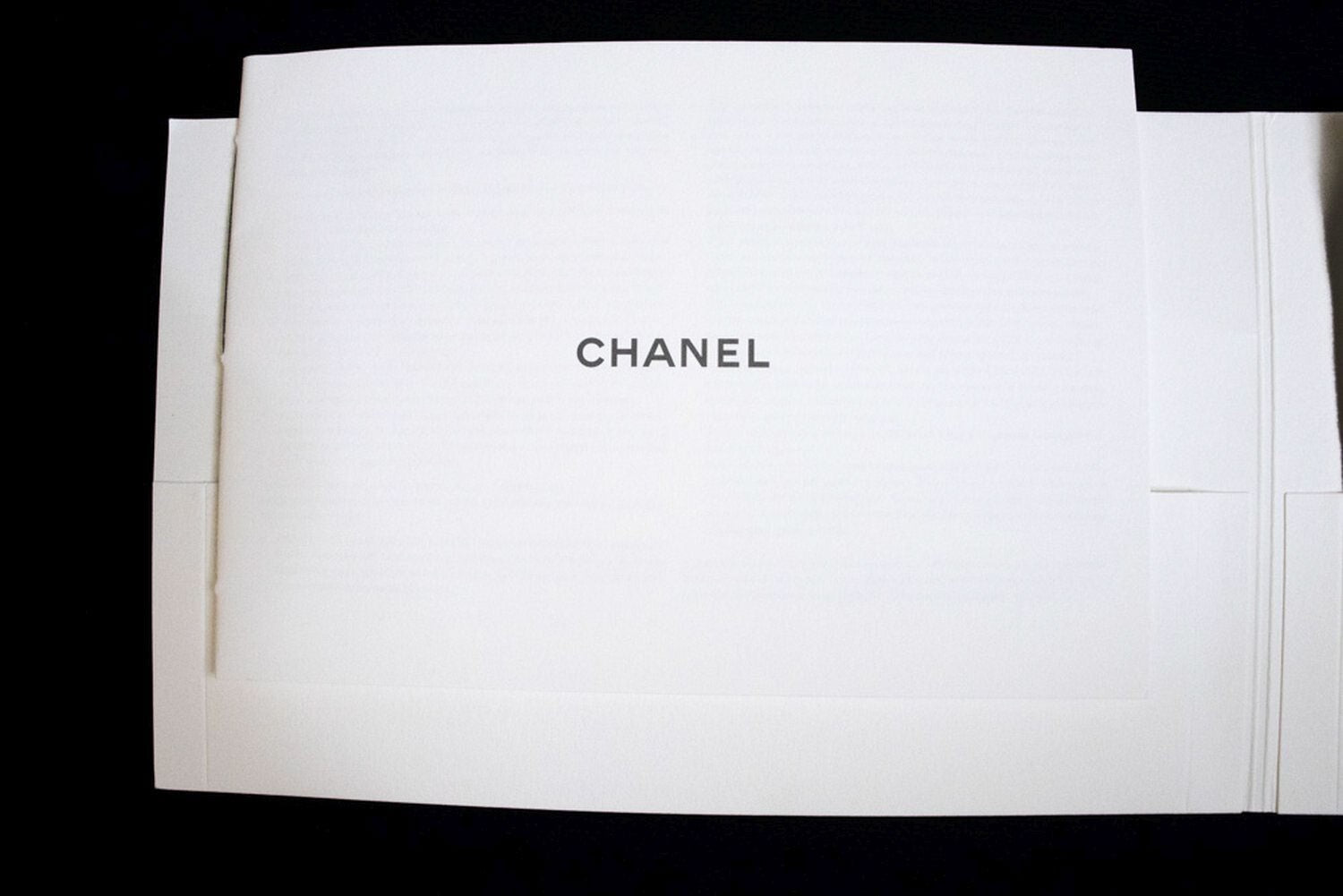 Chanel Boy Flap Quilted Calfskin Black Calfskin Shoulder Bag Bag (Pre-Owned)