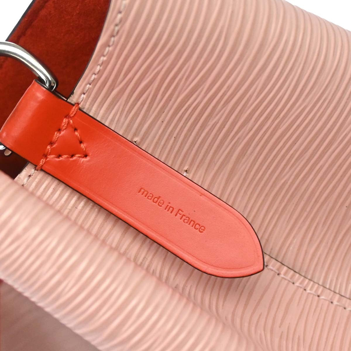 Louis Vuitton Neonoe Epi Leather Pink Leather Handbag (Pre-Owned)