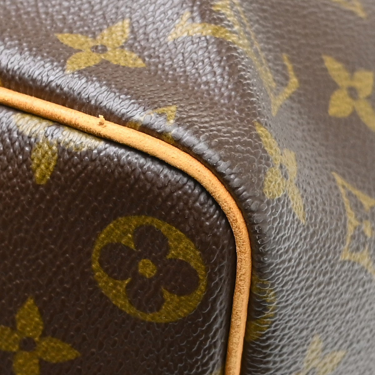Louis Vuitton Keepall Monogram Brown Canvas Travel Bag Bag (Pre-Owned)