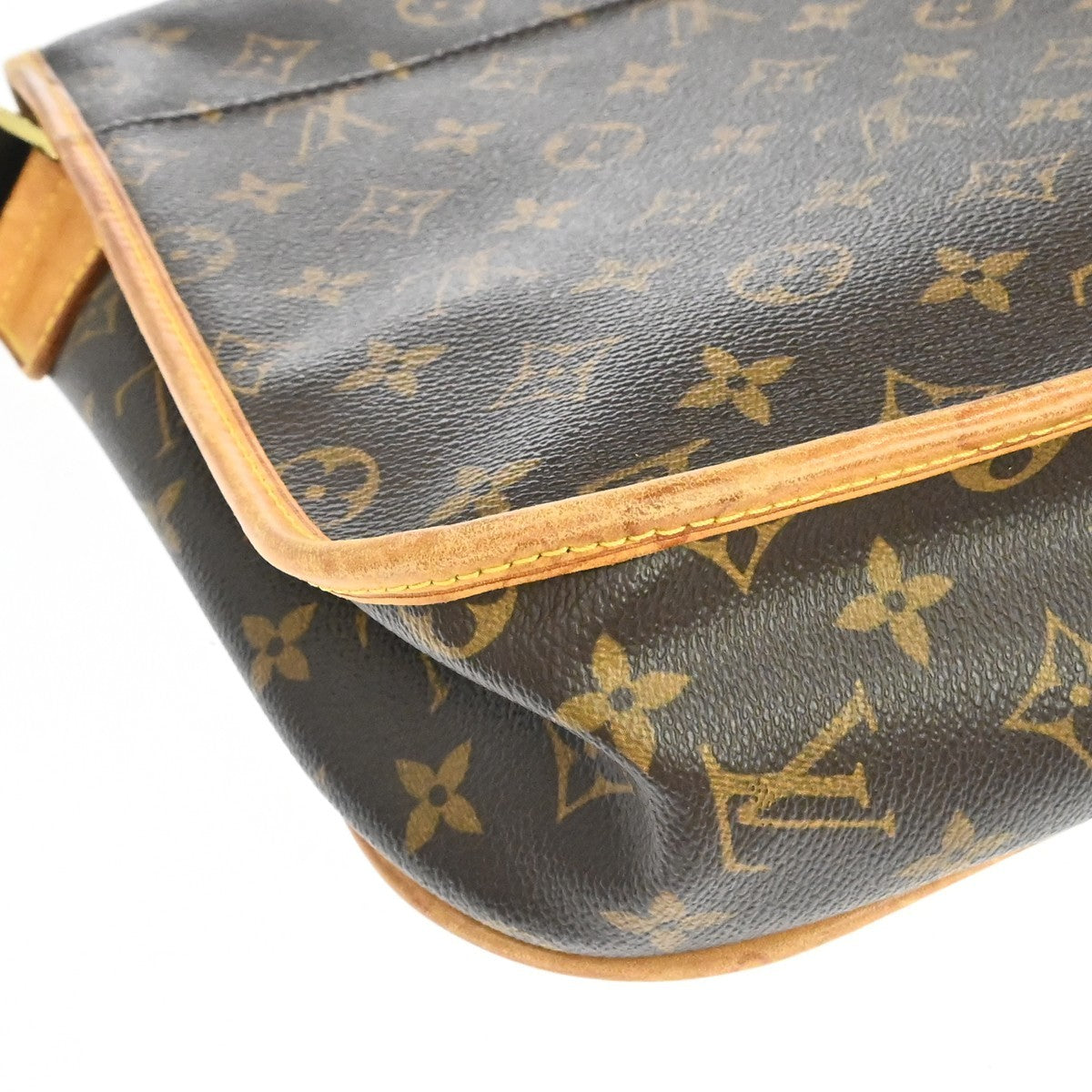 Louis Vuitton Bosphore Messenger Monogram Canvas Brown Canvas Handbag (Pre-Owned)
