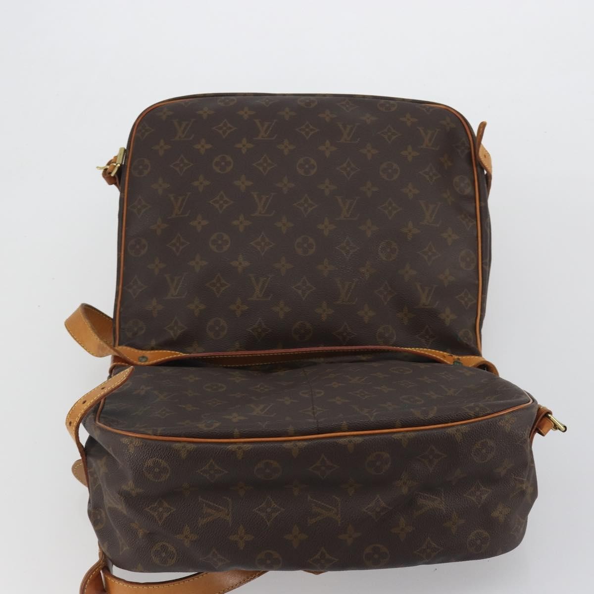Louis Vuitton Saumur Monogram Brown Canvas Shoulder Bag Bag (Pre-Owned)