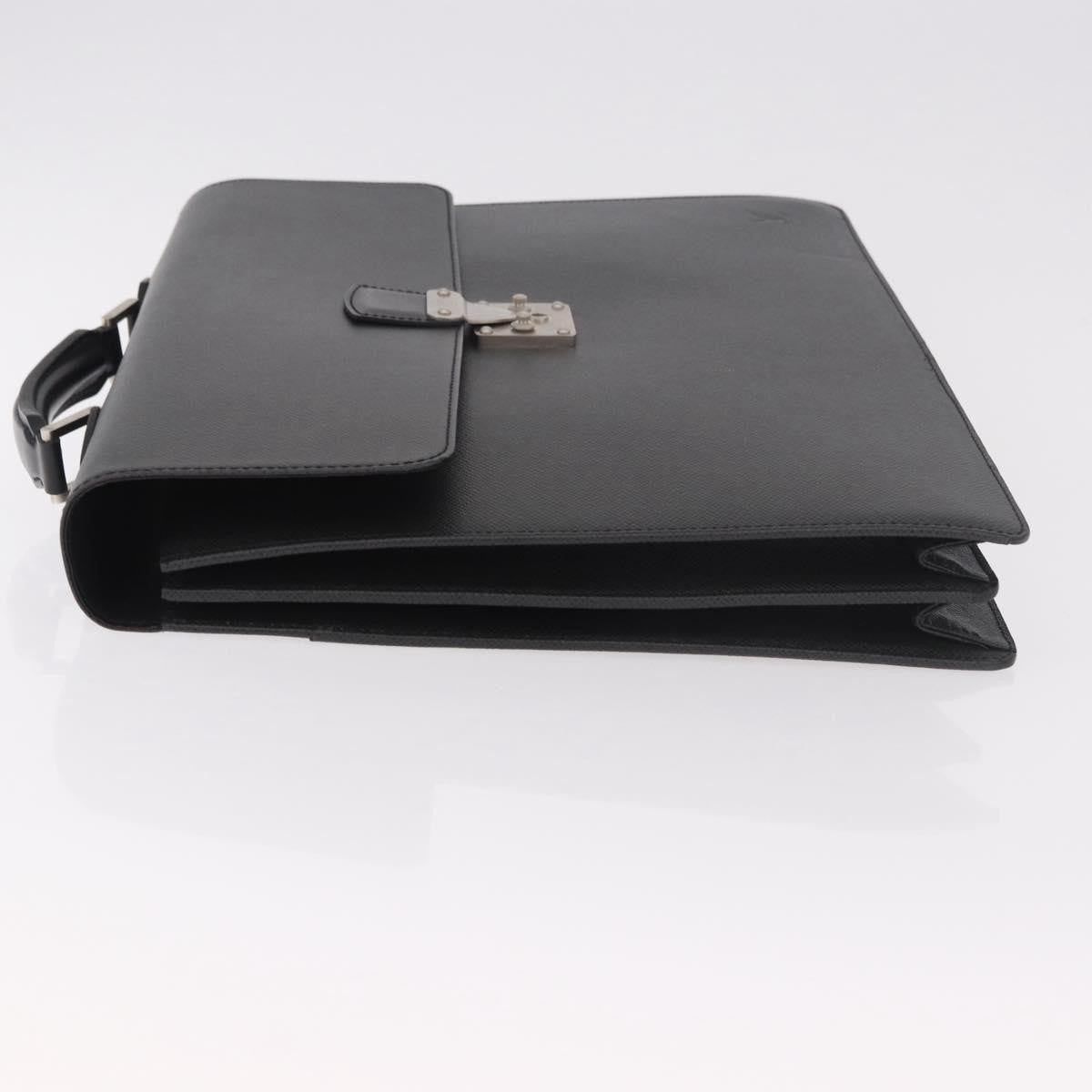 Louis Vuitton Serviette Moskova Taiga Leather Black Leather Briefcase Bag (Pre-Owned)