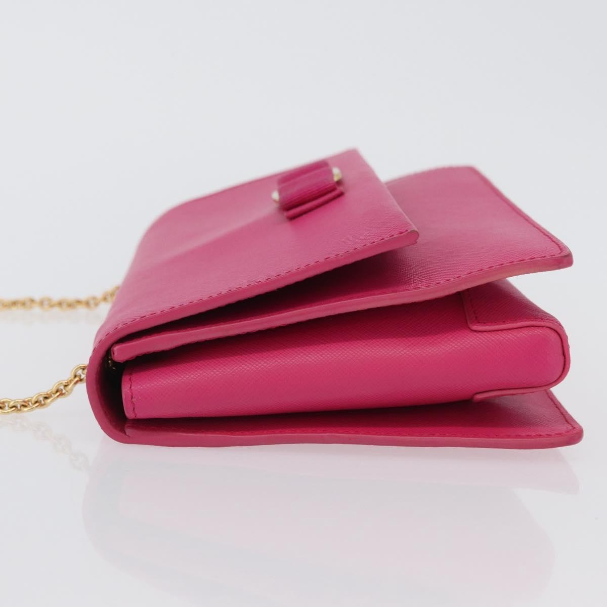 Salvatore Ferragamo Vala Chain Leather Pink Leather Shoulder Bag Bag (Pre-Owned)