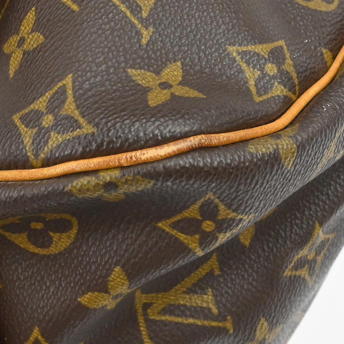 Louis Vuitton Saumur Monogram Canvas Brown Canvas Shoulder Bag Bag (Pre-Owned)