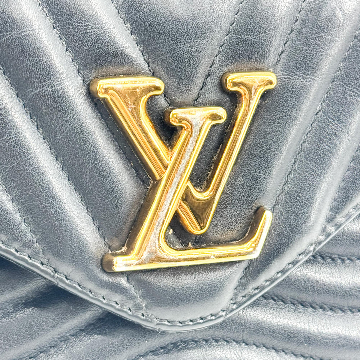 Louis Vuitton New Wave Multi Pochette Quilted Leather Black Leather Clutche & Pouche Bag (Pre-Owned)