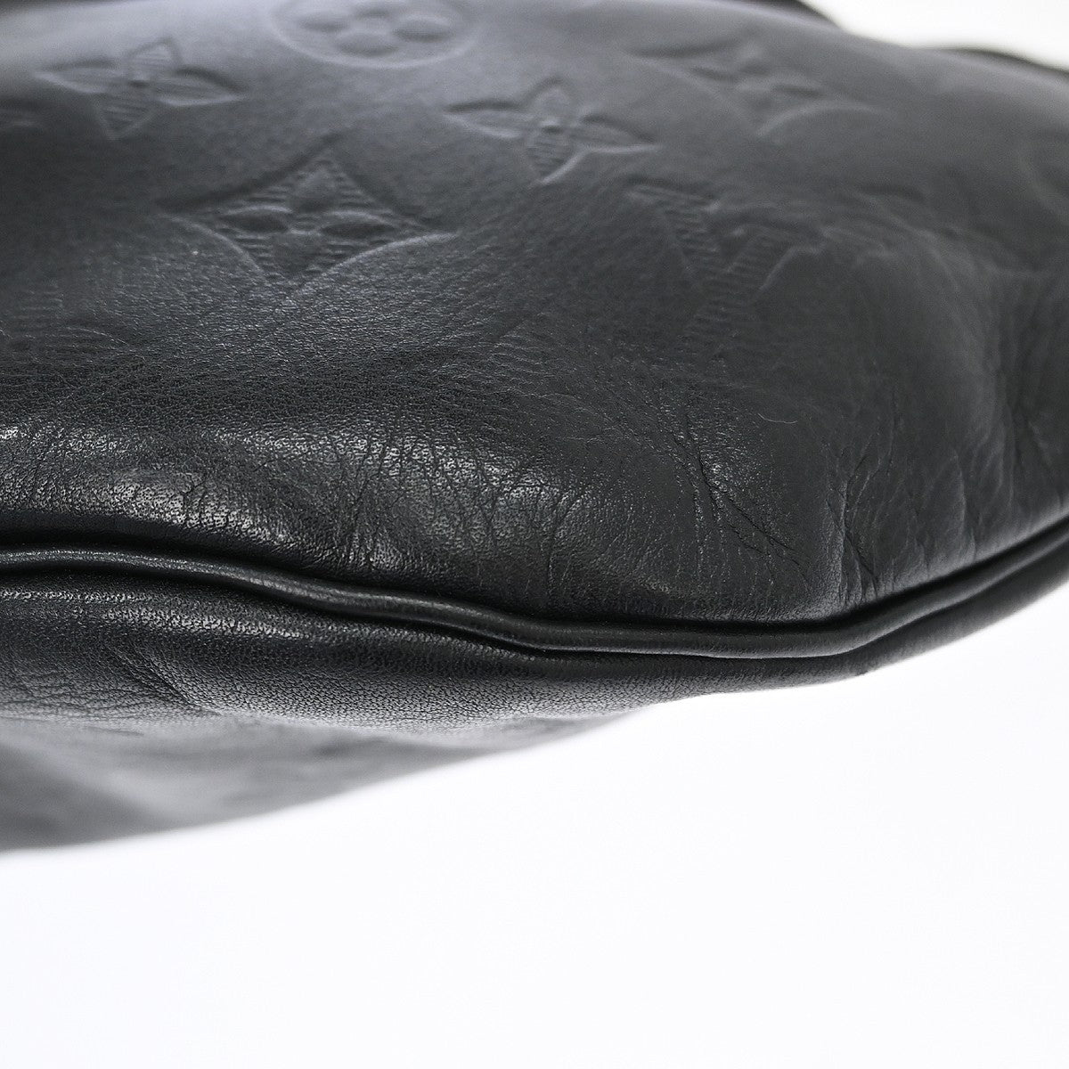 Louis Vuitton Discovery Bumbag Monogram Shadow Leather Black Leather Crossbody Bag Bag (Pre-Owned)