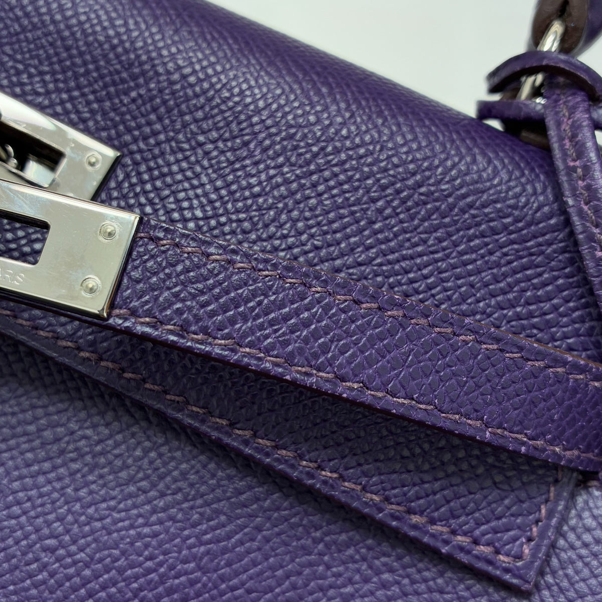 Hermes Kelly Purple Epsom With Palladium Hardware Purple Leather Handbag (Pre-Owned)